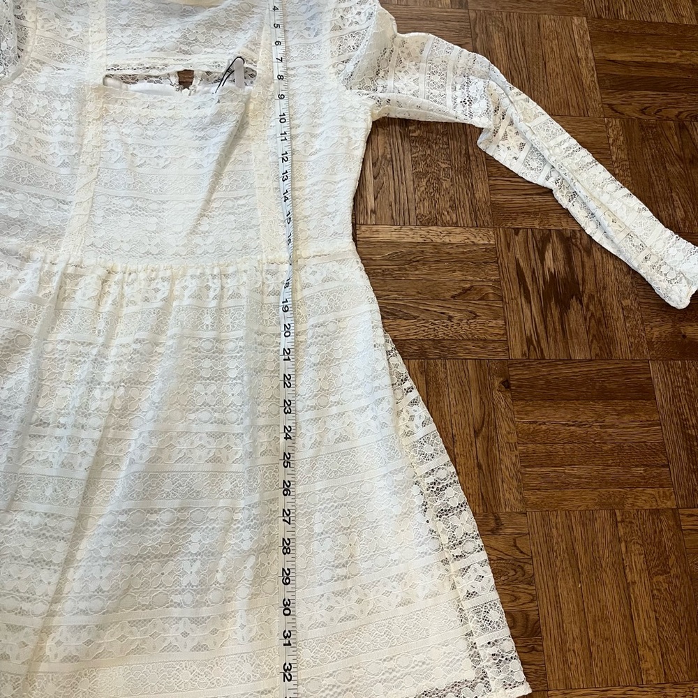 BCBGeneration Lace Stripe Peekaboo Dress Gardenia Size 10 NWT - Picture 13 of 16